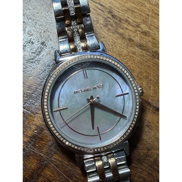 Michael Kors MK-3542 Women\'s Watch Two-Tone Stainless Steel Mother of Pearl Dial